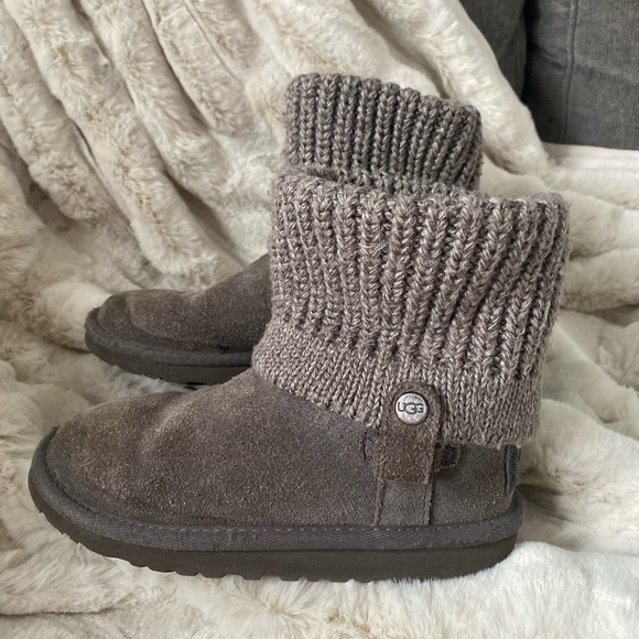 UGG Classic Gray Knit Toddler/Kids Winter Boots Size 12 - Picture 4 of 8